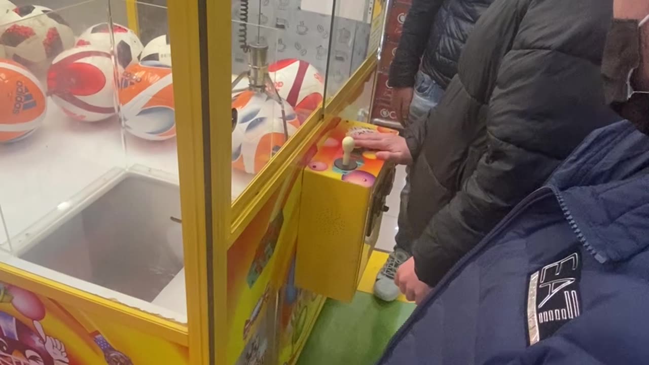 Foolproof Claw Machine Trick