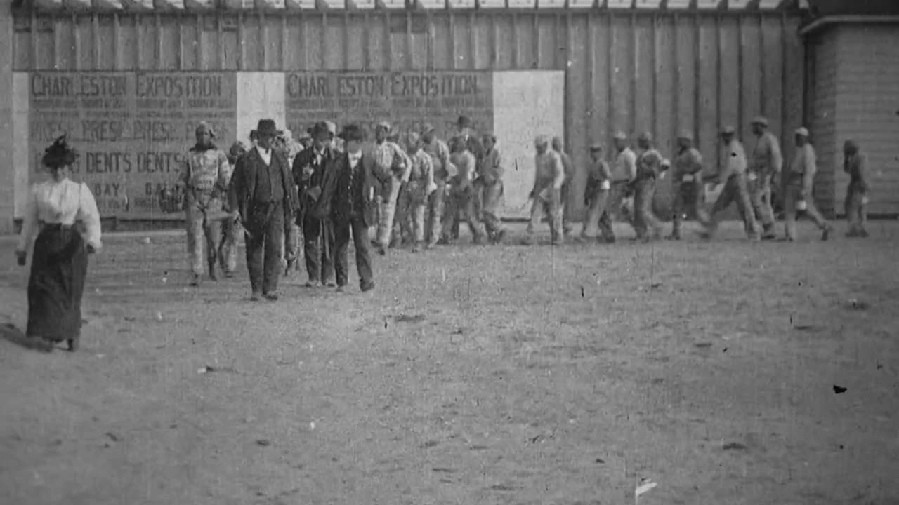 Charleston Chain-Gang (1902 Original Black & White Film)