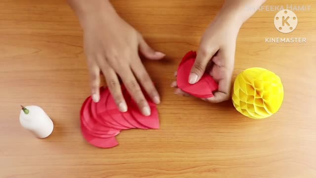 Paper Crafts: How to make a Paper Honeycomb Ball