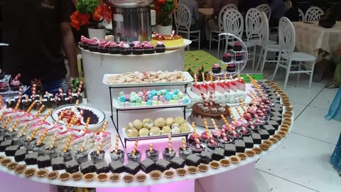 DESSERT BAR / DESSERTS BAR