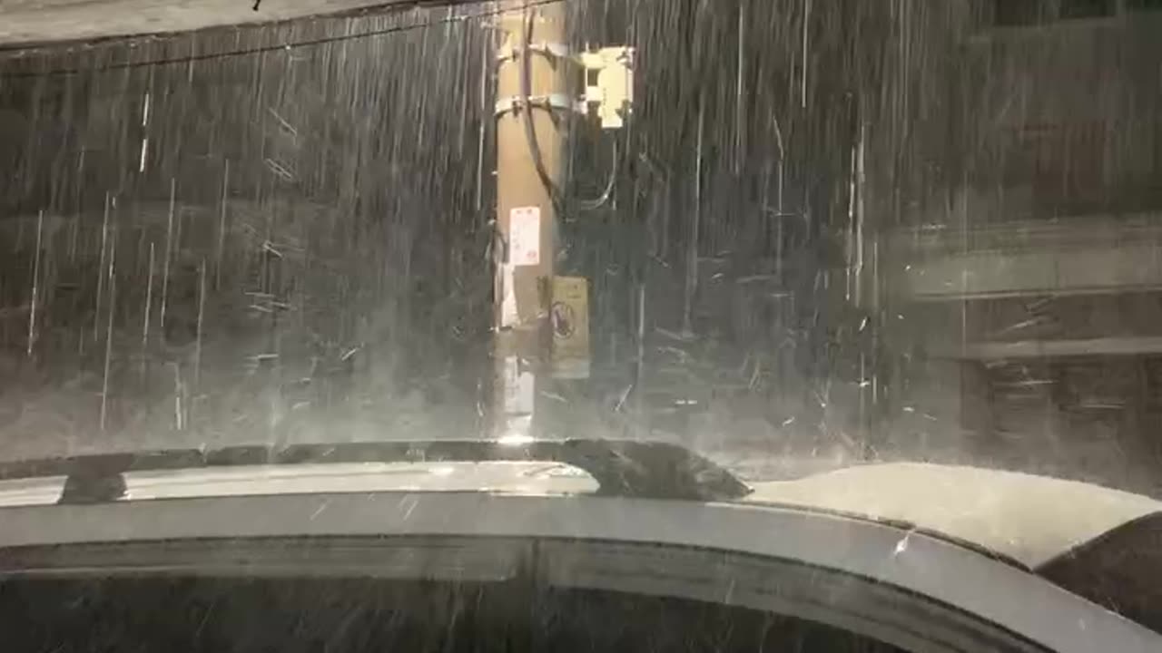 shelter from rain in heavy rain