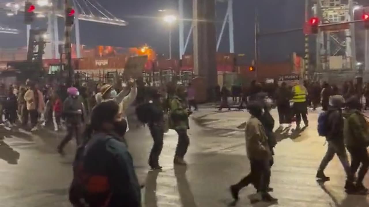 Happening now in #Tacoma, Washington.