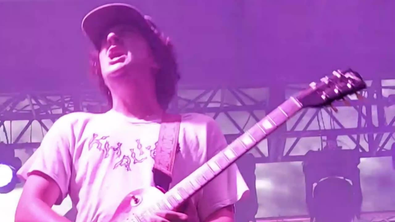 Preston Hall (The Stews) - LIVE @ Avondale (Short 7)