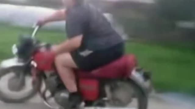 Foreign funny videos, funny moments of foreigners riding motorcycles