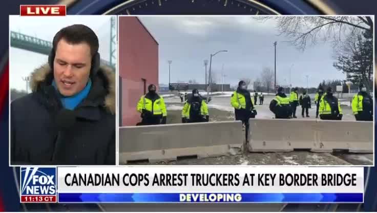 Canadian cops arrest truckers at road leading to Ambassador Bridge