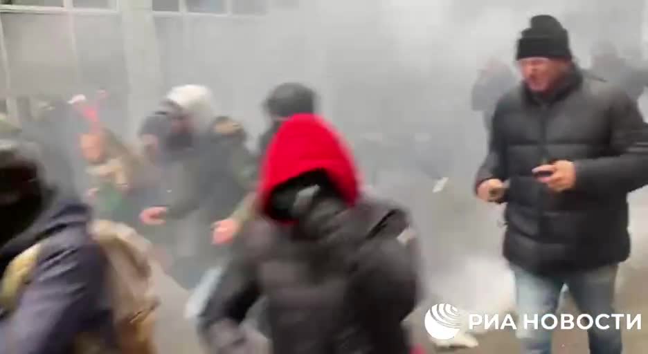 Teargas fired at Freedom Protesters in Brussels!