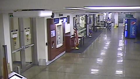 3061RHOBG3SubwaynearCreditUnion_2021-01-06_04h20min00s320ms.mp4