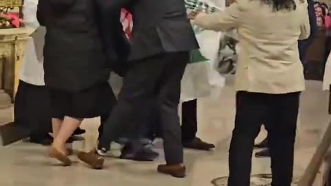 Protesters Disrupt Easter Service at St. Patrick's Cathedral in New York