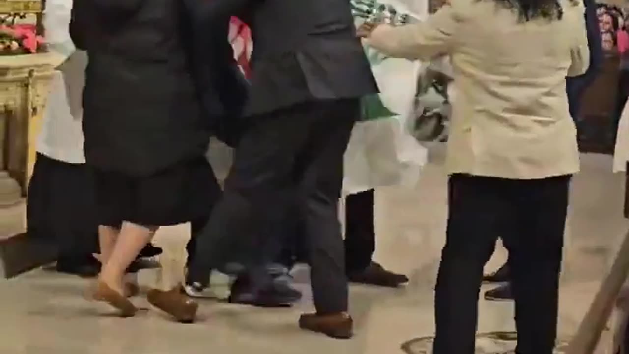 Protesters Disrupt Easter Service at St. Patrick's Cathedral in New York