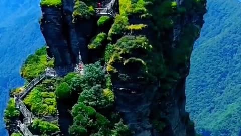 Deep in the mountains of Guizhou, there is a city in the sky