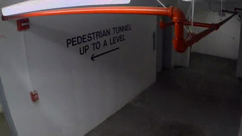 6013WHUGGELobby_2021-01-05_04h34min04s280ms.mp4