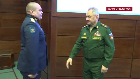 pilotos del Su-27 condecorados por derribar dron estadounidense MQ-9 Reaper en el Mar Negro