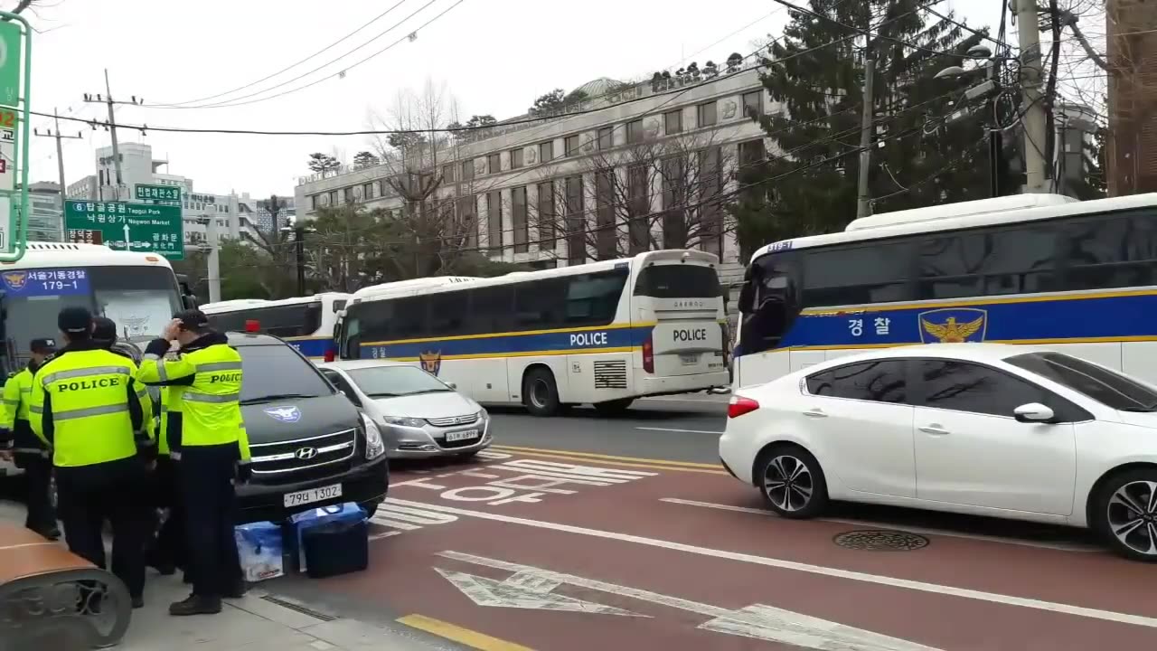 20190313_V3_S04(0kpWhQahGxM)헌법재판소 정문앞 불법탄핵을 외치다!