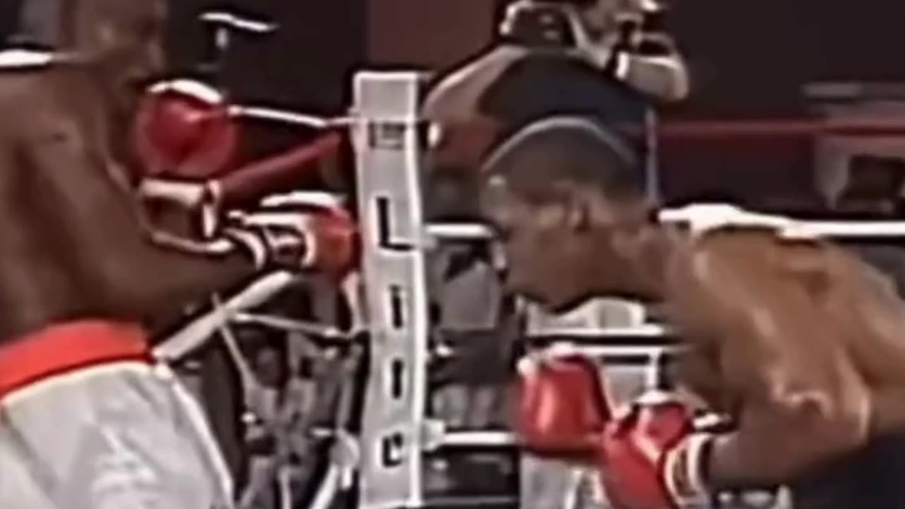 😱 Audio of Mike Tyson's Punches !! 😵#miketyson #boxing #goat #viral