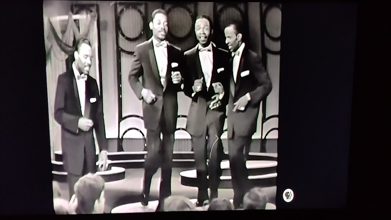 Silhouettes Get A Job (Sha Na Na song) 1958 Live
