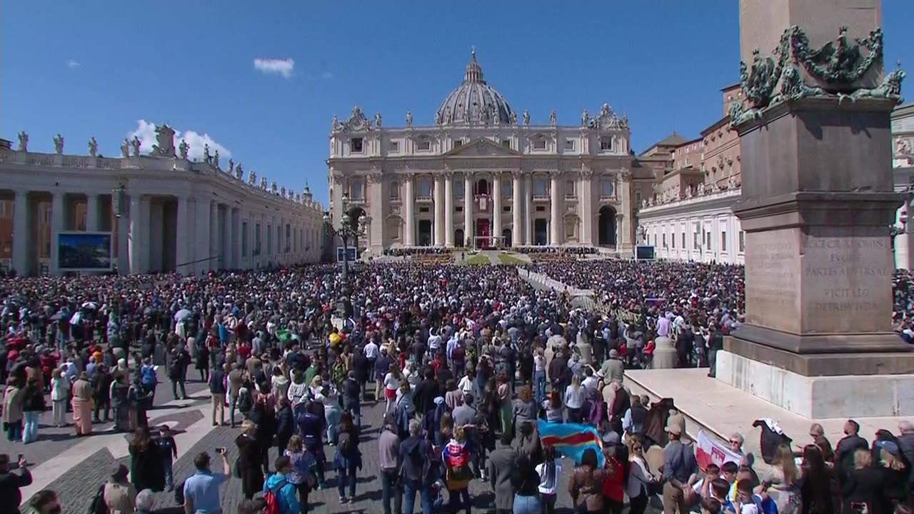 Pope Francis prays for peace in Ukraine, Russia, and other conflict-ridden countries