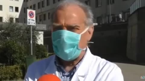 Angelo Frieri, Direttore Sanitario del Frangipane e del Criscuoli, il primo ad essere vaccinato