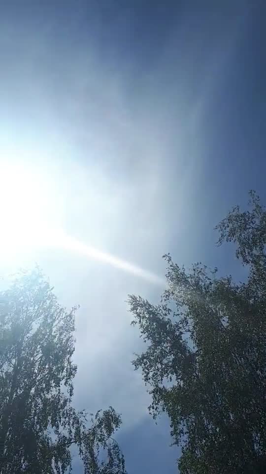 Himmel in Berlin am 17. Juni 2022 um 13:15 Uhr