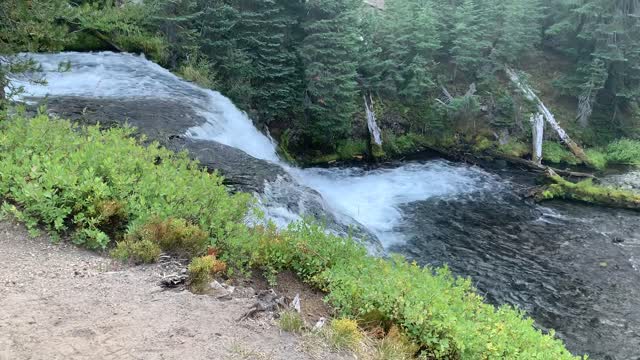 Central Oregon - Three Sisters Wilderness - Green Lakes - Standing ABOVE a Waterfall!