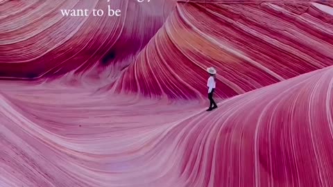 The Wave. ✨ This popular and other-worldly sandstone rock formation is located in Arizona,