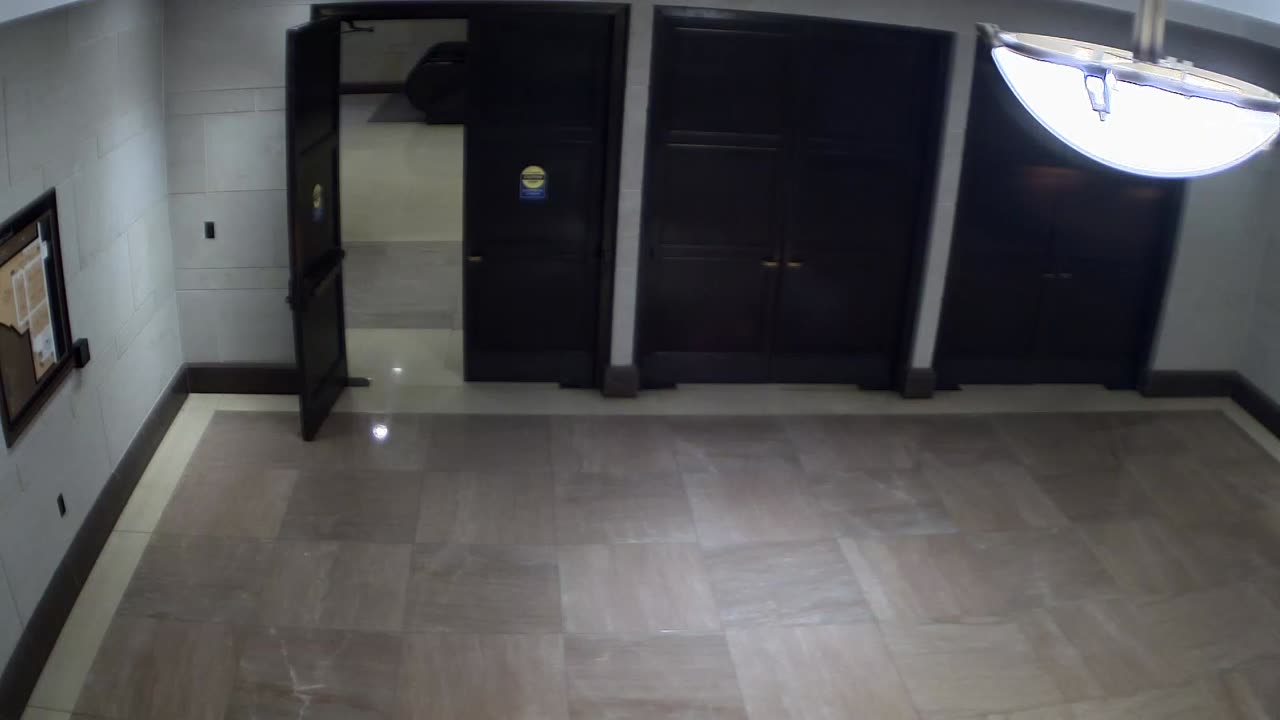 7189CVCLLSVC205_2021-01-05_07h20min00s827ms.mp4