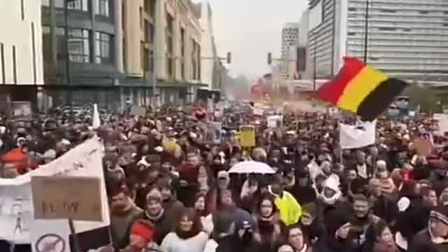 Fire fighters and care workers protest against the covid mandates in Belgium