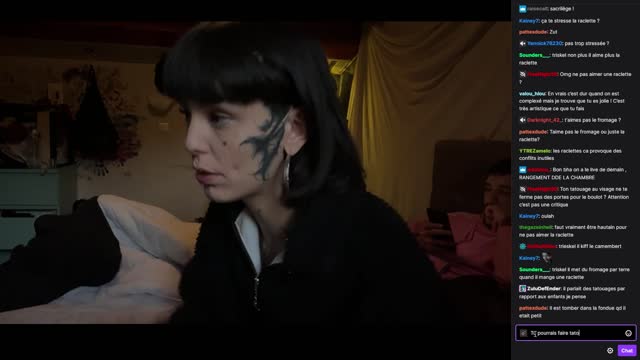 2022-11-16 (1bis) - marie VS camille ? - Twitch Triskelina + nozk33 (version avec chat)