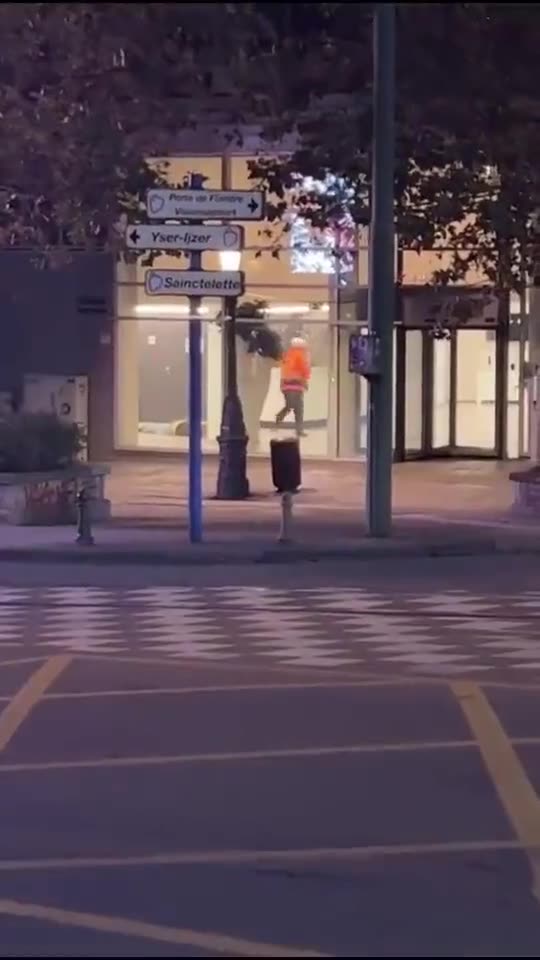 Terrorista islâmico acabou de assassinar dois suecos nas ruas de Bruxelas