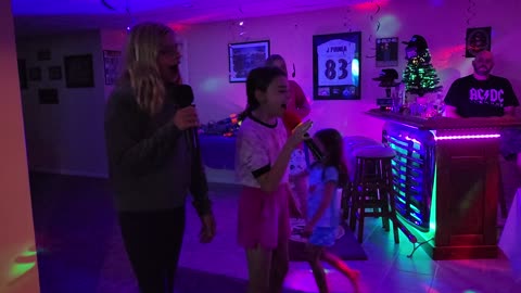 Party in the USA karaoke 🎤 
