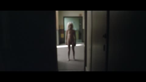 Sia - Chandelier (Official Video)