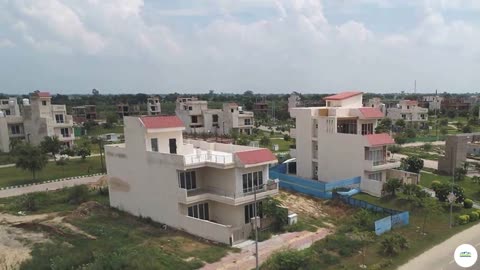 Gaur Yamuna City Residential Plots