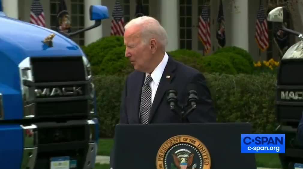 Bewildered Biden Bumbles Around, Asks 'What Do We Do Now?' As Mayor Peter Haplessly Cheers Him On