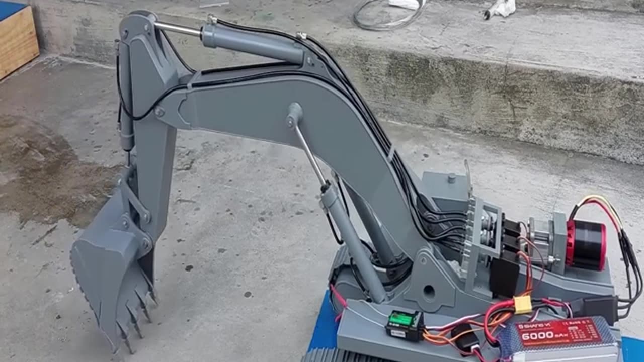 make a rc excavator with pvc material