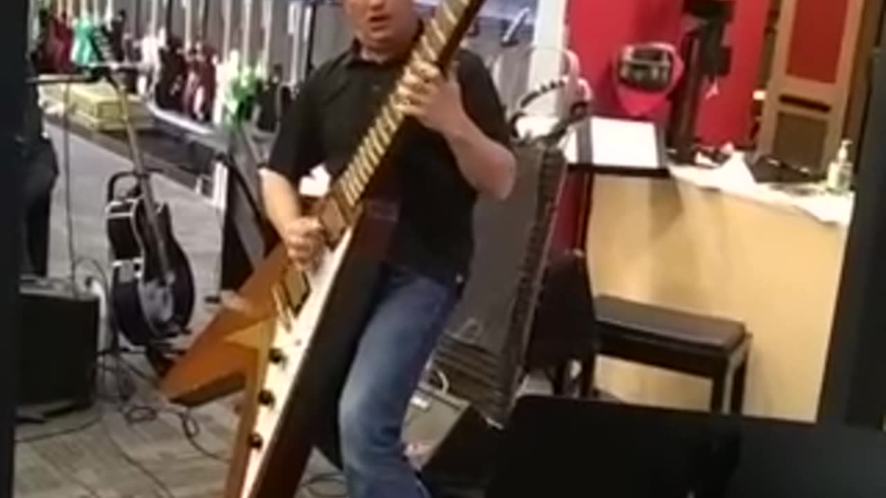 The giant flying V plays the blues