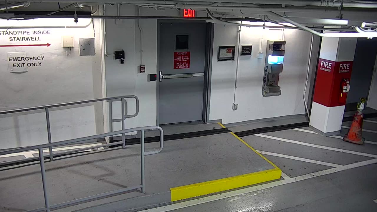 6159RHOBG3G305BNorthLobby_2021-01-06_17h40min02s577ms.mp4