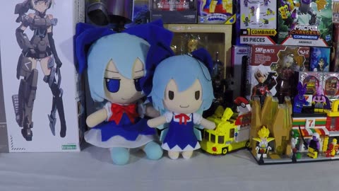 Mini Cirno strap hanger unboxing