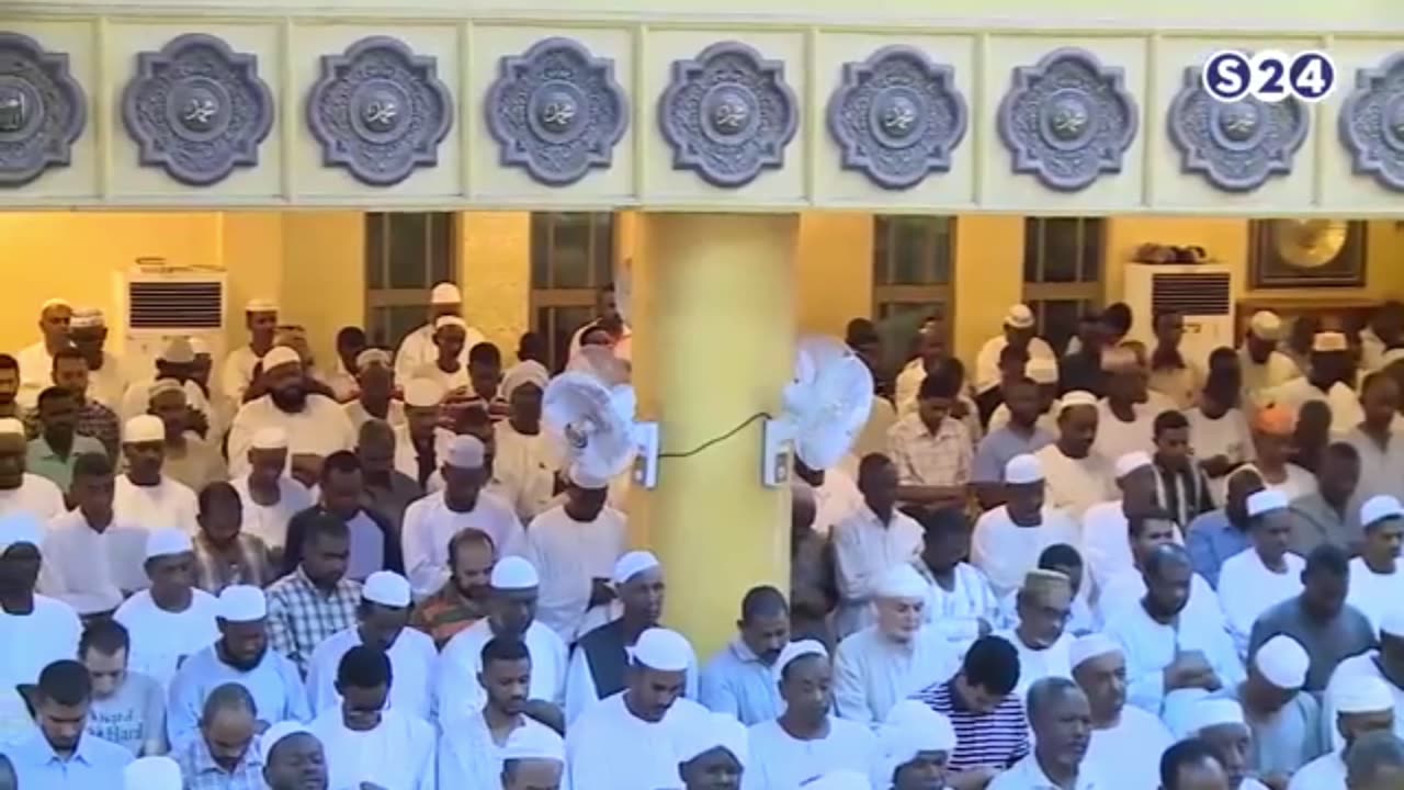 وَمَنْ يَتَّقِ اللَّهَ يَجْعَلْ لَهُ مَخْرَجًا *