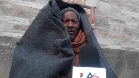 सारनाथ पहुंचे असहाय लोगों को कंबल वितरण करने के लिए माननीय रितेश्वर राय जी एवं सहयोगी बंधु भी रहे