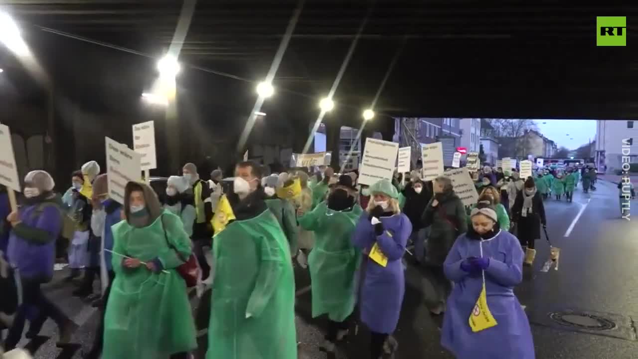German Healthcare Workers Rally Against COVID Vaccine Mandate