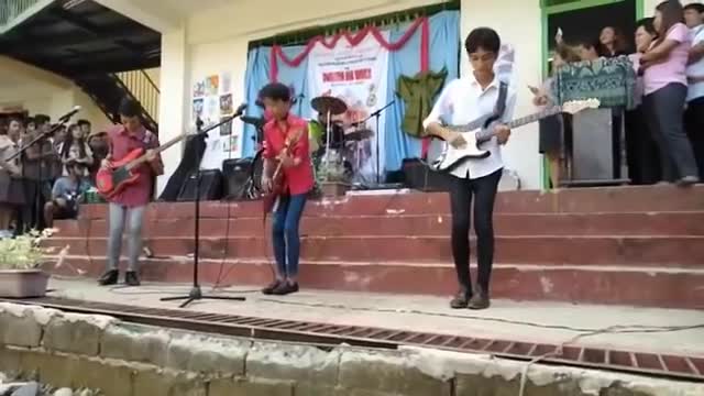 Mundo by IV of Spades | Guitar Solo, Drumshred, Bass Drop.