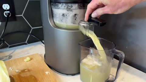 Fast Cabbage Juicing!