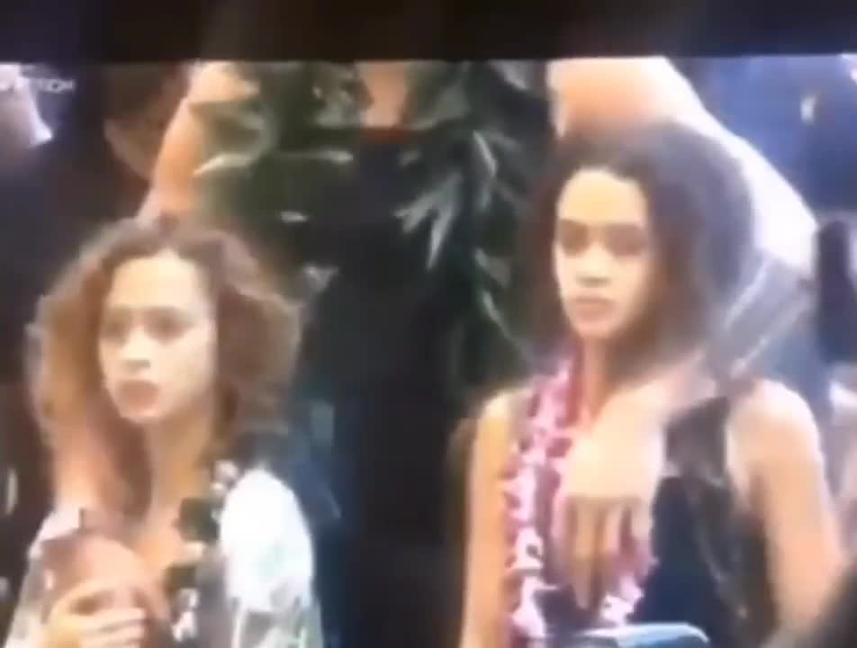 Perverted Jason Momoa - Hollywood needs to be burned down.
