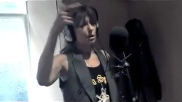 Behind the Scenes of the StellaNude Ad with Chrissie Hynde