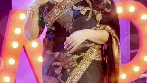 Aksar is duniya mein anjane milte Hain