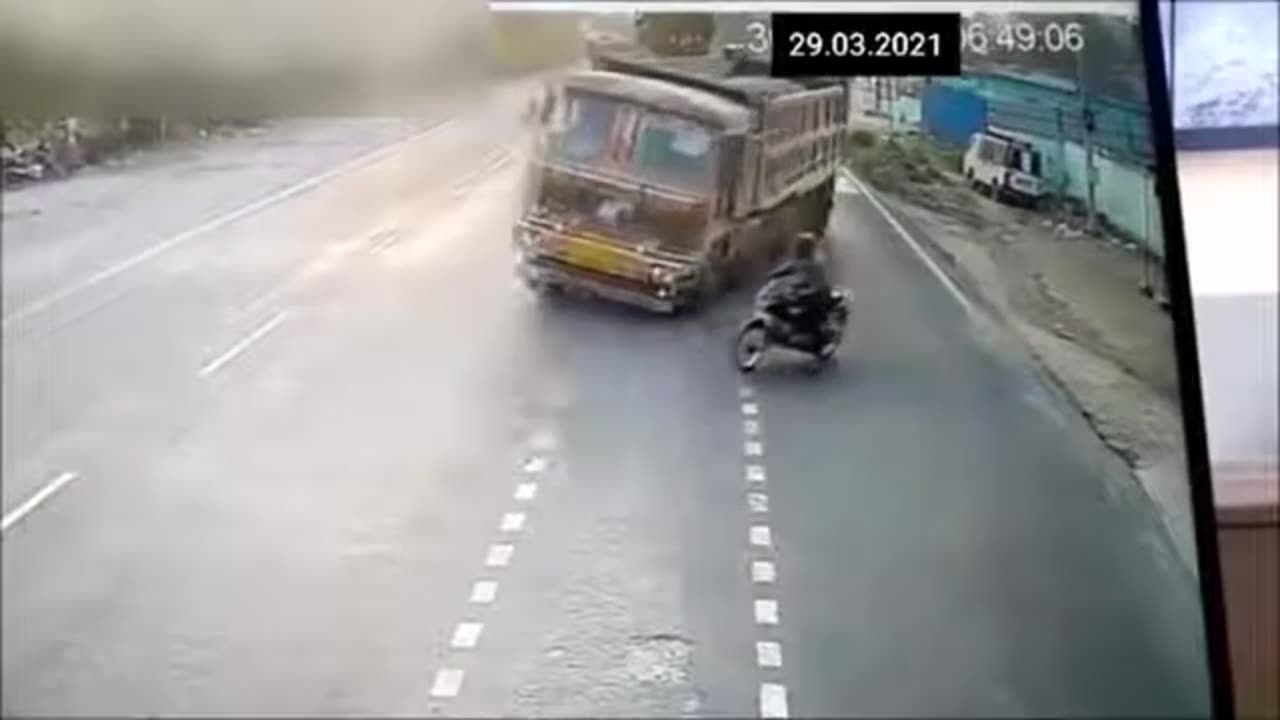 🛵 🤬 Worst Biker In The World Award 🛵 😠