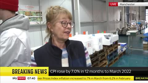 BREAKING_ Inflation hits 30-year high of 7%