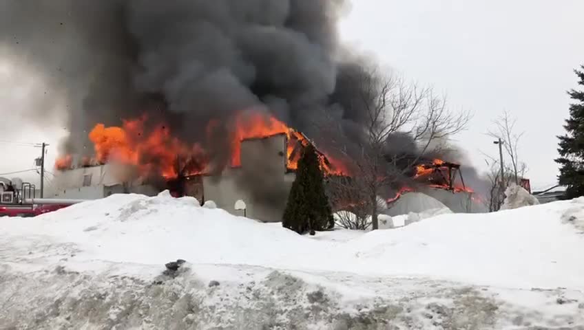 Feu aréna St-Prosper 3