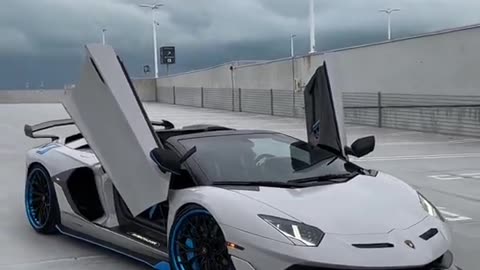 Lamborghini Aventador