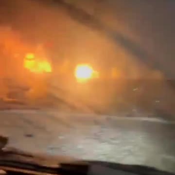 RUSSIA 🇷🇺 An enormous fire has engulfed a major shopping center outside of Moscow