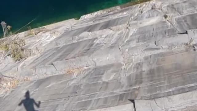 THIS DIVE LOOKED INSANE